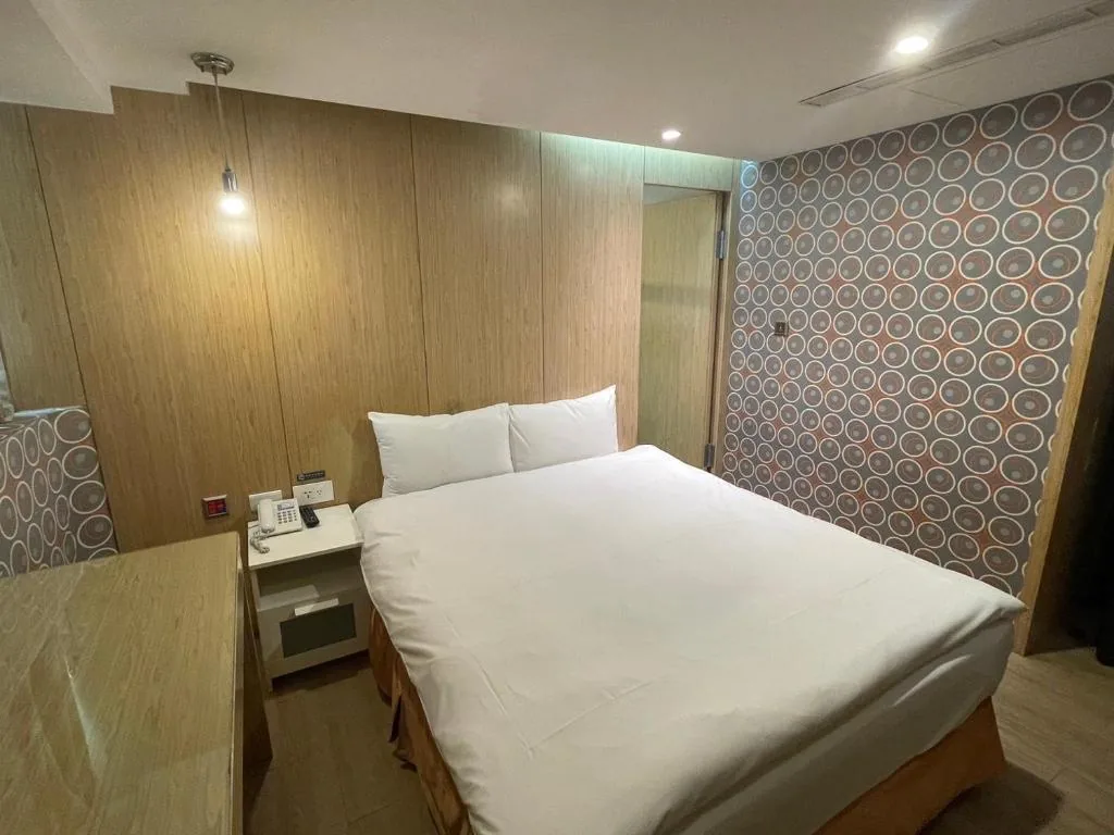 Standard Double Room — Gininn NanXi